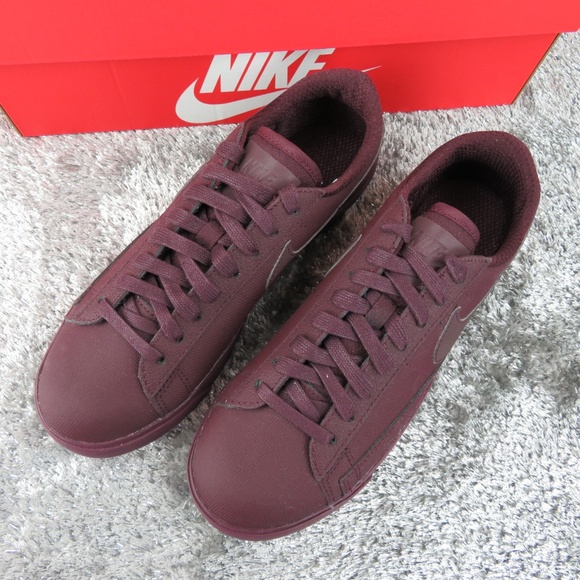 Nike Blazer Low Sneakers - Picture 3 of 5
